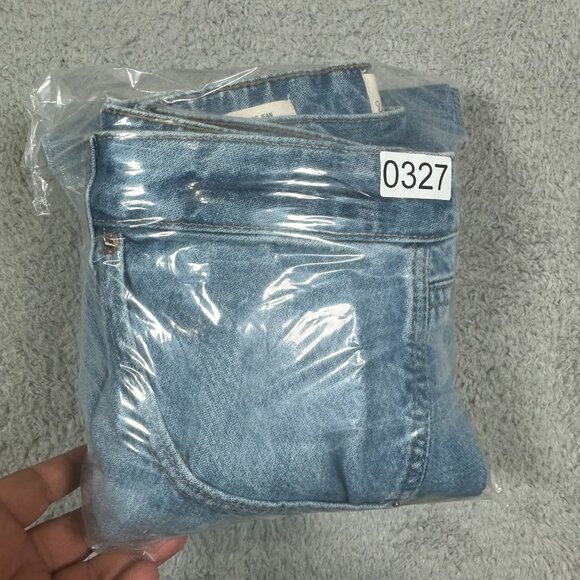 Universal Thread Womens Jeans High Rise Curved Leg Jean Blue Denim Plus Size 26R - Picture 15 of 15